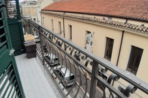 ampio balcone immobiliare capista c.so garibaldi ortona