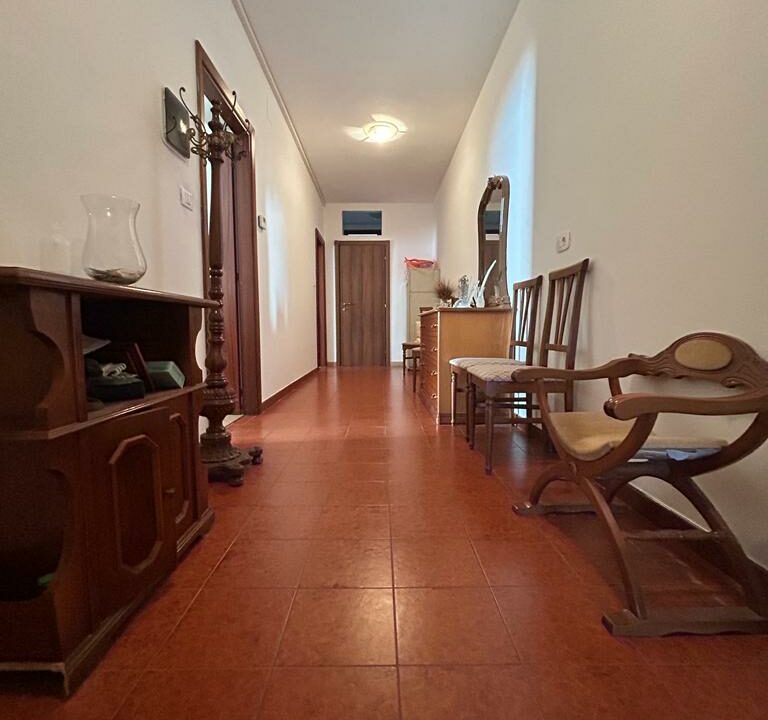 CORRIDOIO VIA CIVILTA DEL LAVORO IMMOBILIARE CAPISTA