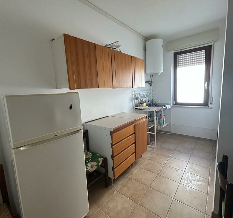 CUCINA IMMOBILIARE CAPISTA VIA CIVILTA DEL LAVORO