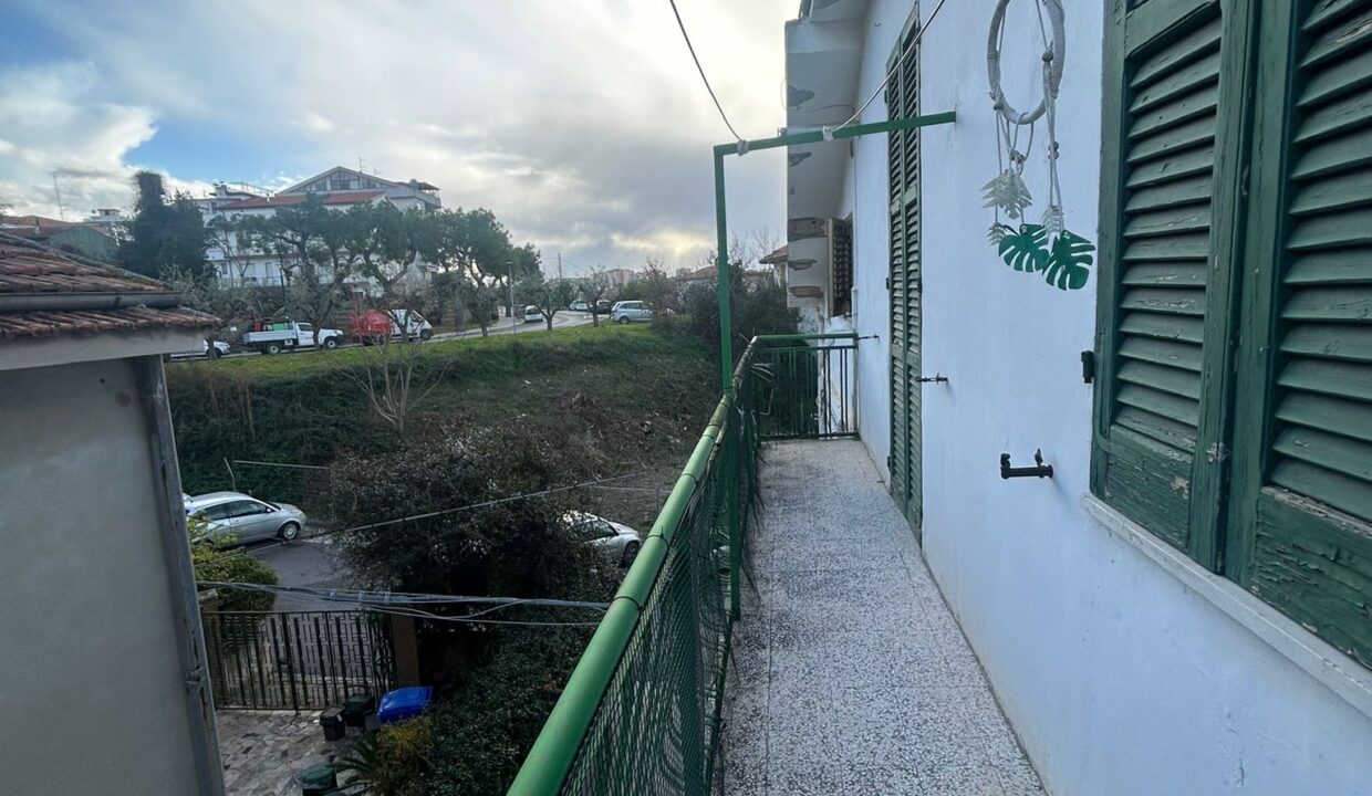 Via Roma due0