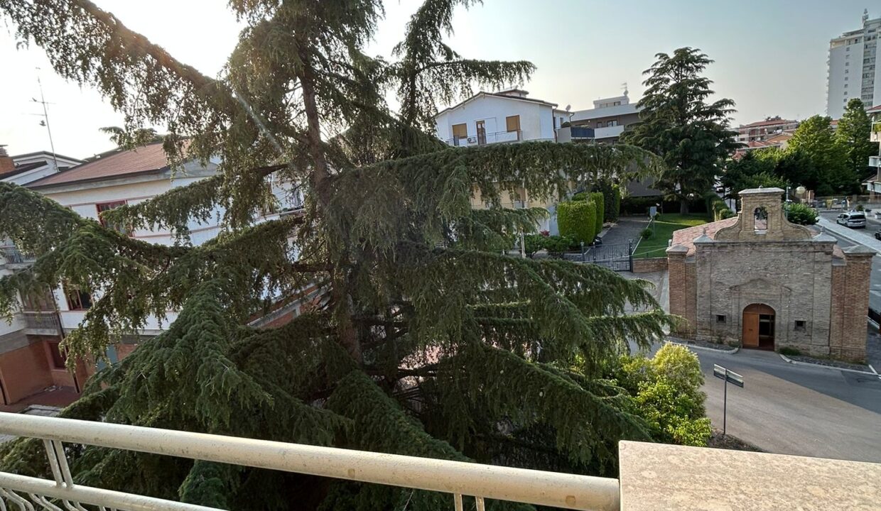 WhatsApp Image 2025-06-17 at 16.07.28 (4)